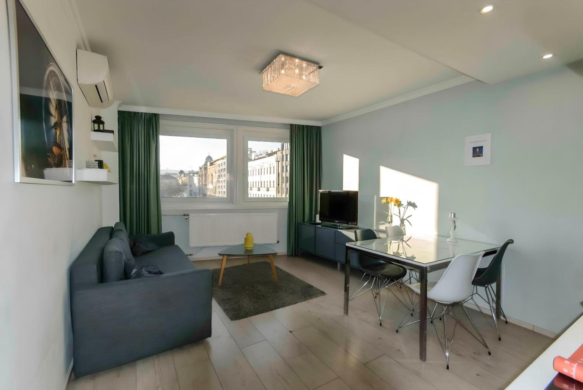 Big Wheel Panoramica Apartment Boedapest Buitenkant foto
